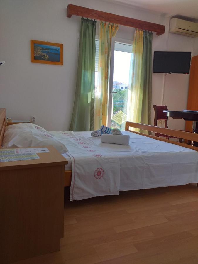 Apartment Stella Murter Buitenkant foto