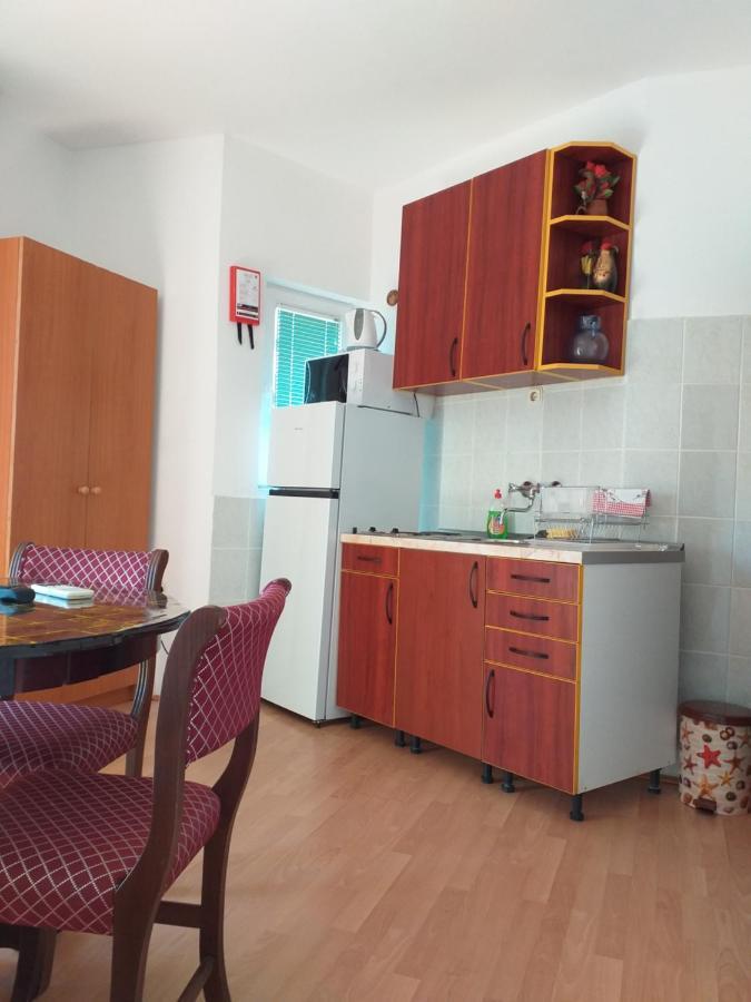 Apartment Stella Murter Buitenkant foto