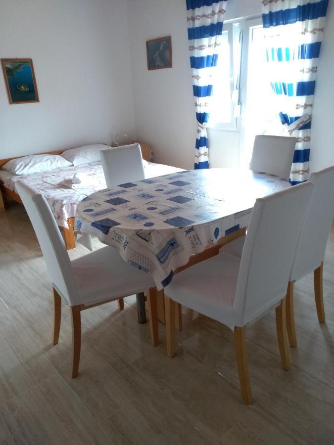 Apartment Stella Murter Buitenkant foto
