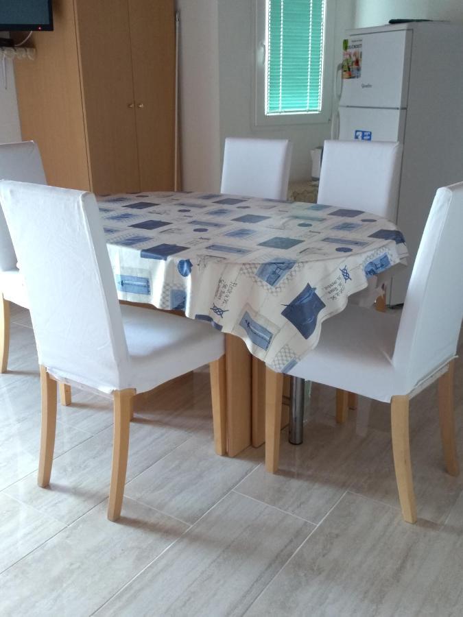 Apartment Stella Murter Buitenkant foto